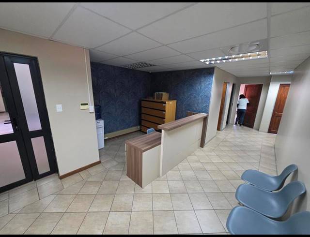BUSINESS PROPERTY TO RENT IN TYGER VALLEY